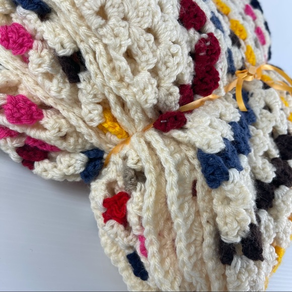 Multi-Colour Crochet Blanket Throw 150 x 150cm - Picture 5 of 8